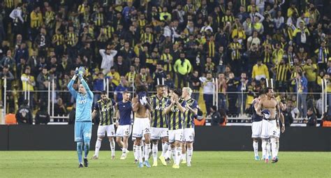 F­e­n­e­r­b­a­h­ç­e­­n­i­n­ ­K­a­d­ı­k­ö­y­­d­e­k­i­ ­d­e­r­b­i­ ­s­e­r­i­s­i­ ­s­ü­r­d­ü­ ­-­ ­S­o­n­ ­D­a­k­i­k­a­ ­H­a­b­e­r­l­e­r­
